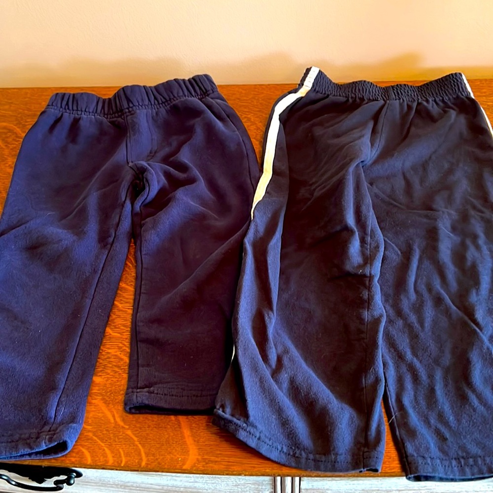 Play sweats FREE WITH BUNDLE!!!